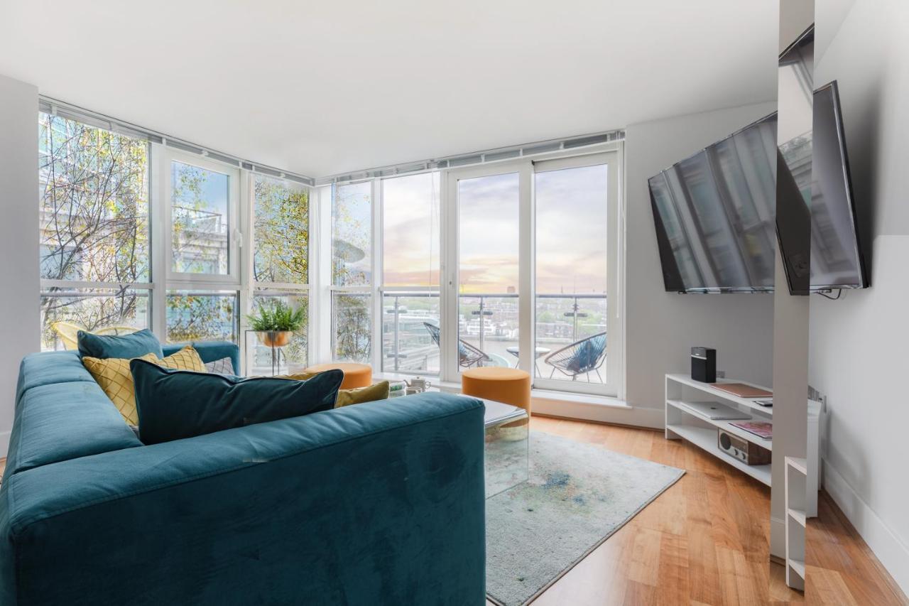 Best Thames View In Town! Large Luxxe Nomad Design Family Home 런던 외부 사진