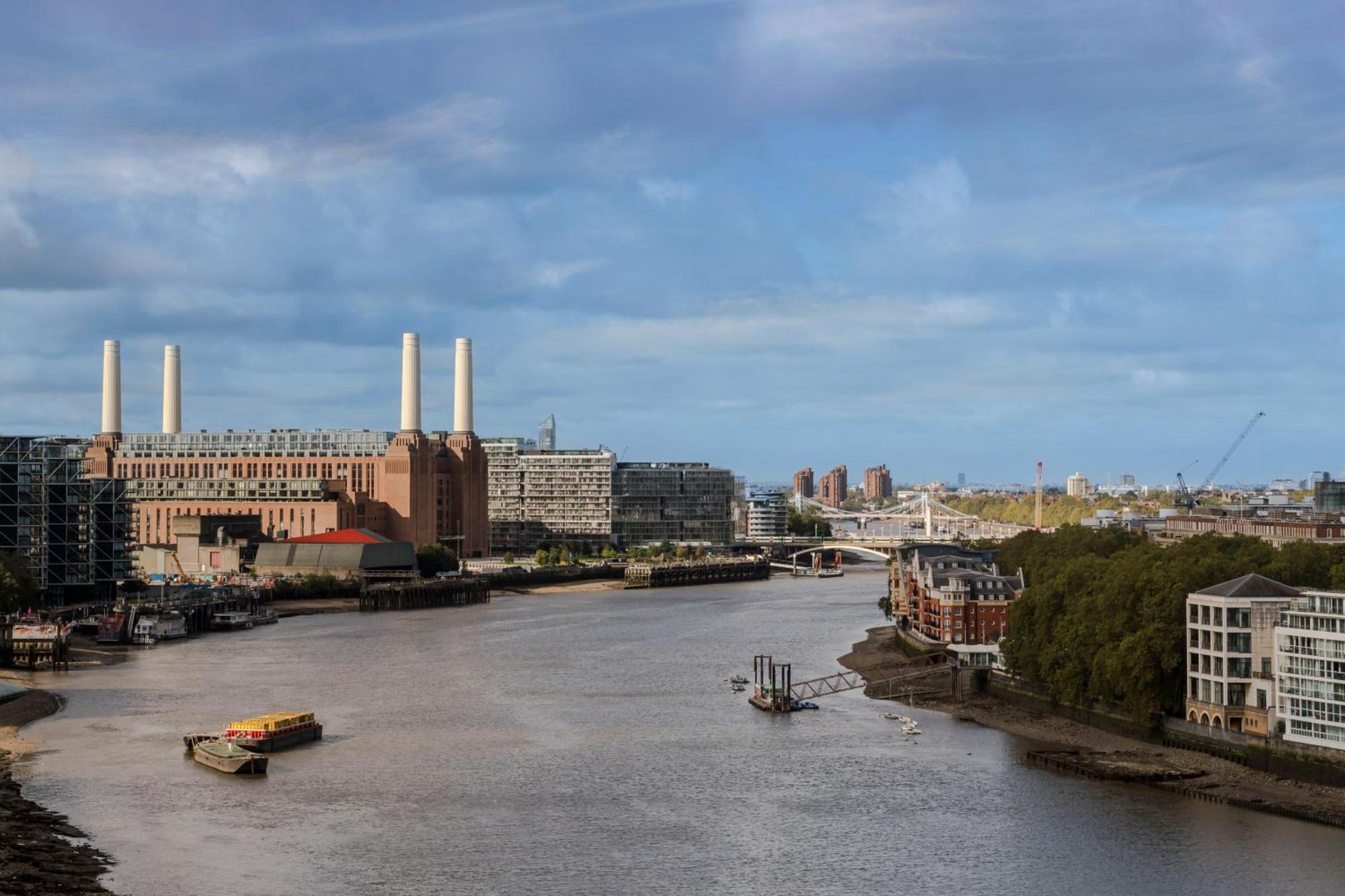 Best Thames View In Town! Large Luxxe Nomad Design Family Home 런던 객실 사진
