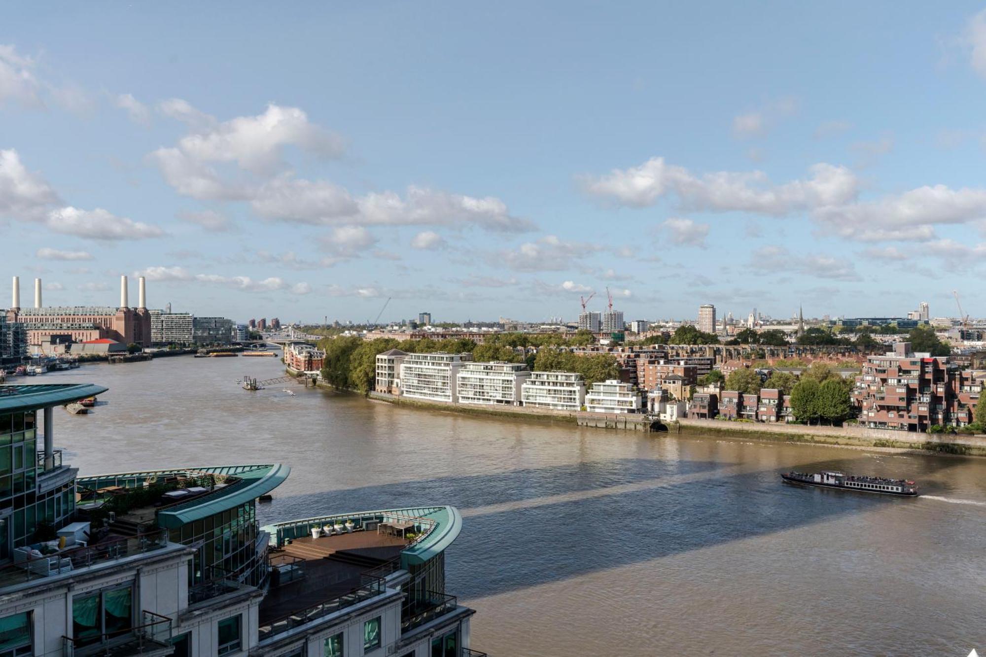 Best Thames View In Town! Large Luxxe Nomad Design Family Home 런던 객실 사진