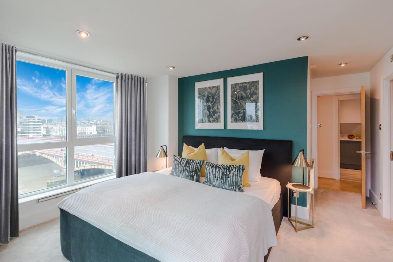 Best Thames View In Town! Large Luxxe Nomad Design Family Home 런던 외부 사진