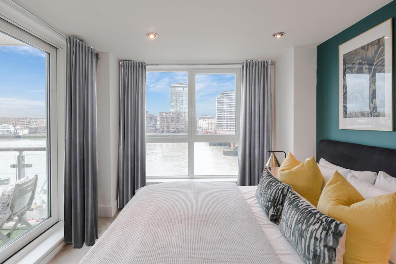 Best Thames View In Town! Large Luxxe Nomad Design Family Home 런던 외부 사진