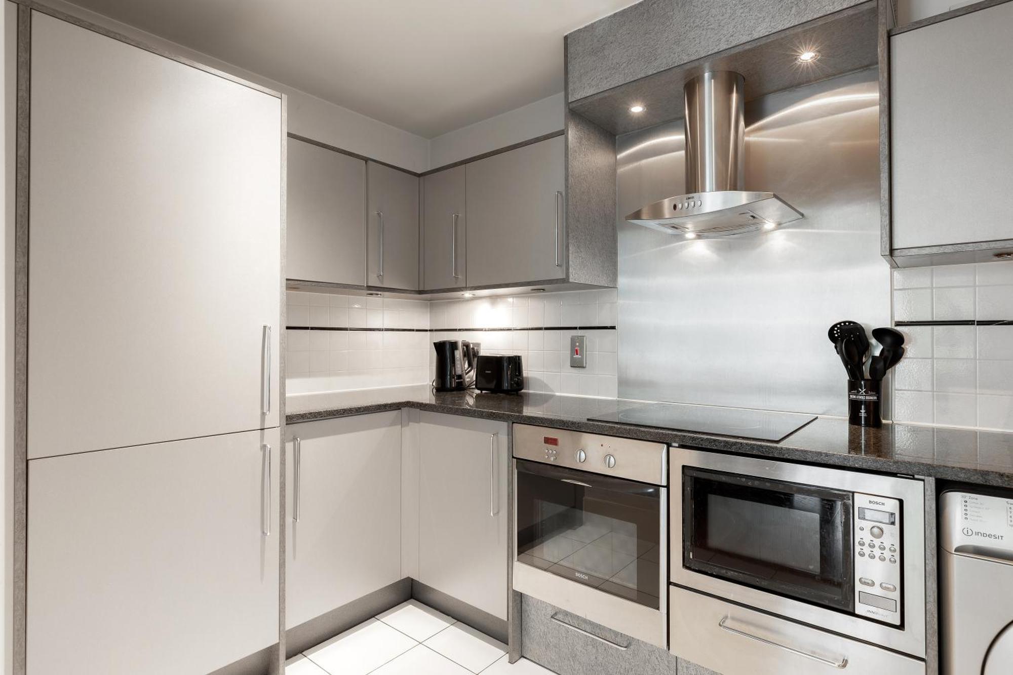 Best Thames View In Town! Large Luxxe Nomad Design Family Home 런던 외부 사진