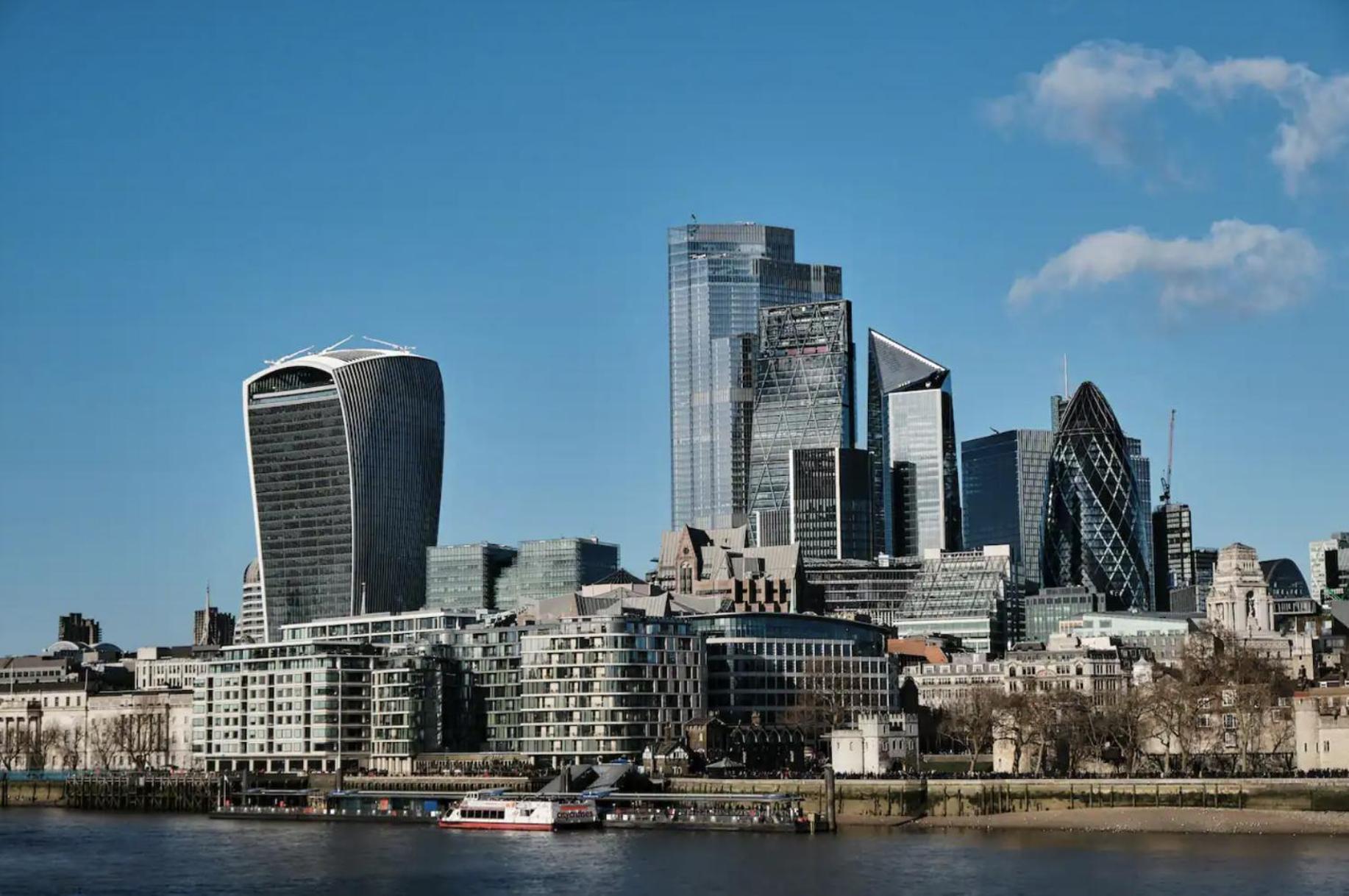 Best Thames View In Town! Large Luxxe Nomad Design Family Home 런던 외부 사진