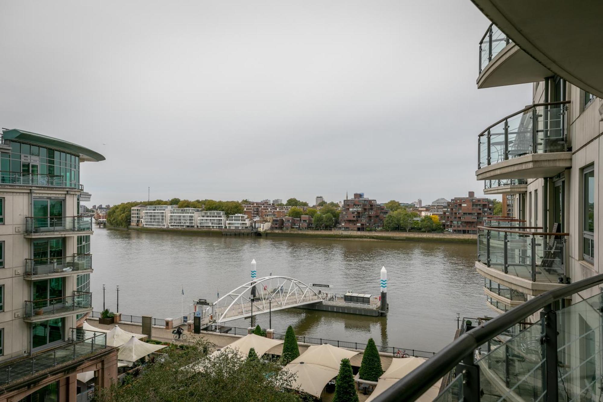 Best Thames View In Town! Large Luxxe Nomad Design Family Home 런던 외부 사진